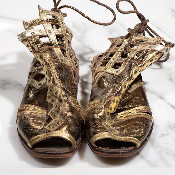 Vintage Spanish Gold Gladiator Sandals El Dantes - Picture 5 of 7